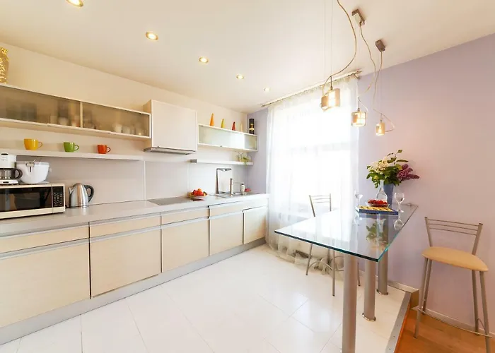 Brivibas Lux * 리가